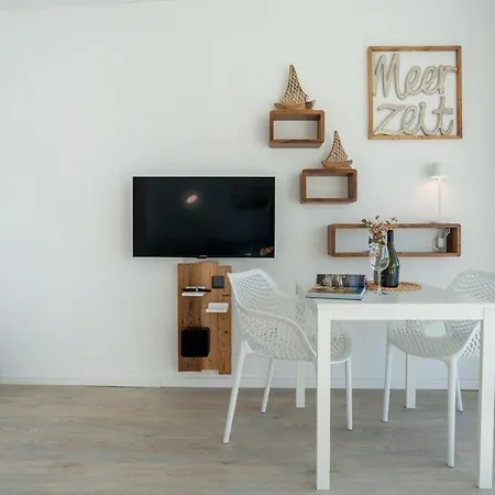 Strandhuus-ehem-strandhotel-wohnung-305 4* Хайлигенхафен