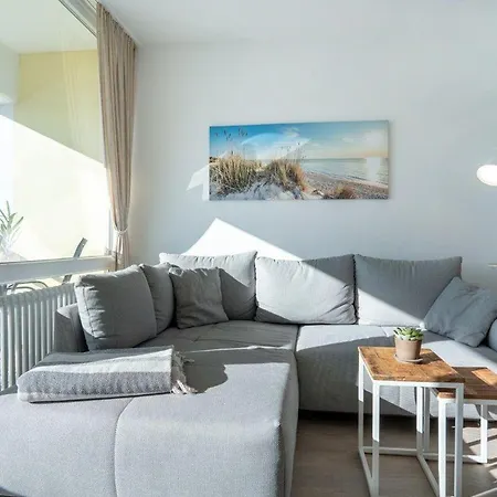 Апартаменты Strandhuus-ehem-strandhotel-wohnung-305 Хайлигенхафен